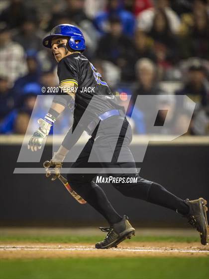 Thumbnail 1 in La Mirada vs. Orange Lutheran photogallery.