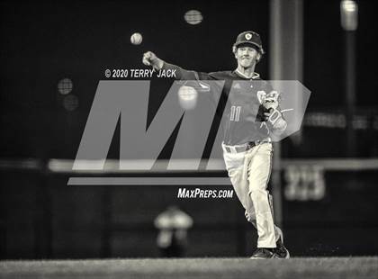 Thumbnail 3 in La Mirada vs. Orange Lutheran photogallery.