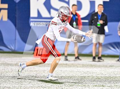 Thumbnail 3 in Lake Mary vs. Vero Beach (FHSAA 7A State Final) photogallery.