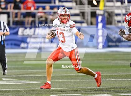 Thumbnail 1 in Lake Mary vs. Vero Beach (FHSAA 7A State Final) photogallery.