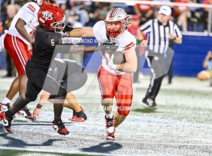 Thumbnail 3 in Lake Mary vs. Vero Beach (FHSAA 7A State Final) photogallery.