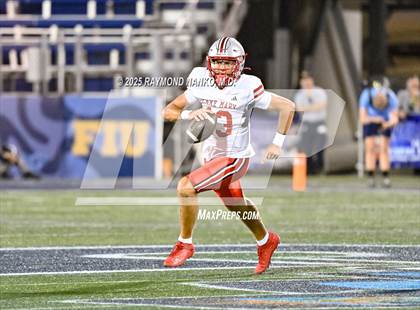 Thumbnail 1 in Lake Mary vs. Vero Beach (FHSAA 7A State Final) photogallery.