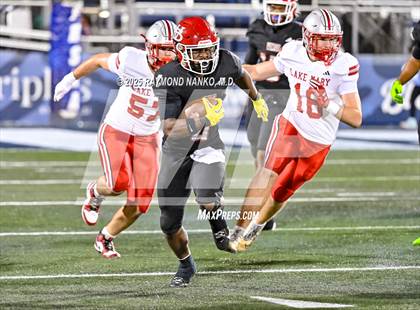 Thumbnail 3 in Lake Mary vs. Vero Beach (FHSAA 7A State Final) photogallery.