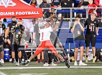 Thumbnail 1 in Lake Mary vs. Vero Beach (FHSAA 7A State Final) photogallery.