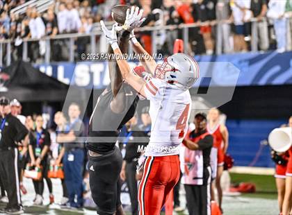 Thumbnail 2 in Lake Mary vs. Vero Beach (FHSAA 7A State Final) photogallery.