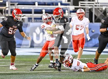 Thumbnail 3 in Lake Mary vs. Vero Beach (FHSAA 7A State Final) photogallery.