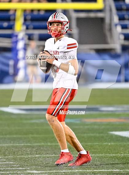 Thumbnail 1 in Lake Mary vs. Vero Beach (FHSAA 7A State Final) photogallery.