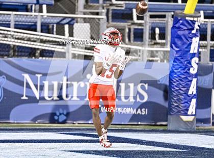 Thumbnail 2 in Lake Mary vs. Vero Beach (FHSAA 7A State Final) photogallery.