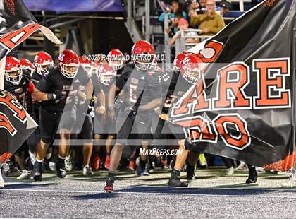 Thumbnail 3 in Lake Mary vs. Vero Beach (FHSAA 7A State Final) photogallery.