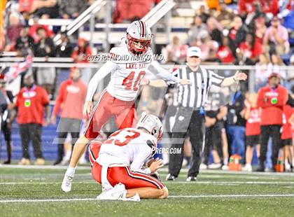 Thumbnail 3 in Lake Mary vs. Vero Beach (FHSAA 7A State Final) photogallery.