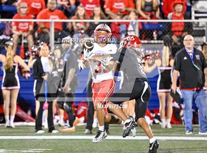 Thumbnail 2 in Lake Mary vs. Vero Beach (FHSAA 7A State Final) photogallery.