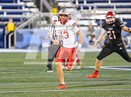 Thumbnail 1 in Lake Mary vs. Vero Beach (FHSAA 7A State Final) photogallery.