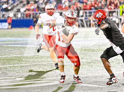 Thumbnail 1 in Lake Mary vs. Vero Beach (FHSAA 7A State Final) photogallery.