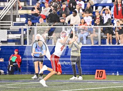 Thumbnail 1 in Lake Mary vs. Vero Beach (FHSAA 7A State Final) photogallery.