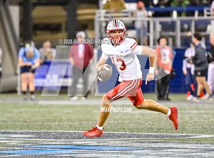 Thumbnail 3 in Lake Mary vs. Vero Beach (FHSAA 7A State Final) photogallery.
