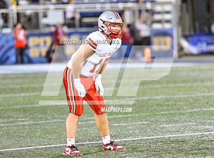 Thumbnail 2 in Lake Mary vs. Vero Beach (FHSAA 7A State Final) photogallery.