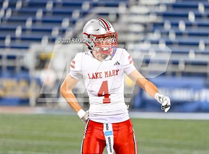 Thumbnail 1 in Lake Mary vs. Vero Beach (FHSAA 7A State Final) photogallery.