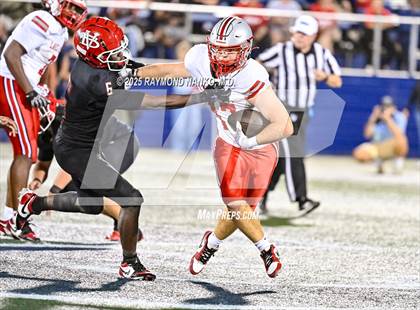Thumbnail 1 in Lake Mary vs. Vero Beach (FHSAA 7A State Final) photogallery.