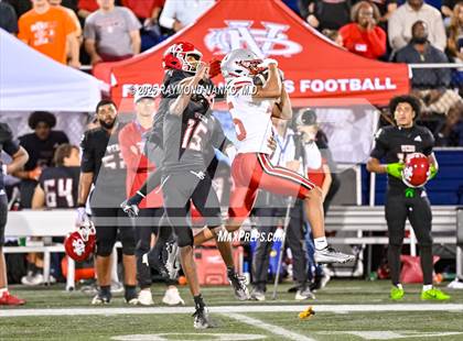Thumbnail 3 in Lake Mary vs. Vero Beach (FHSAA 7A State Final) photogallery.