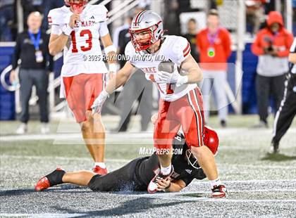 Thumbnail 3 in Lake Mary vs. Vero Beach (FHSAA 7A State Final) photogallery.
