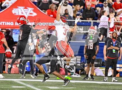 Thumbnail 1 in Lake Mary vs. Vero Beach (FHSAA 7A State Final) photogallery.