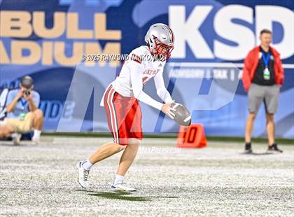 Thumbnail 2 in Lake Mary vs. Vero Beach (FHSAA 7A State Final) photogallery.