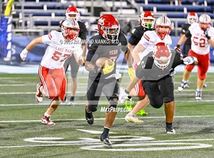 Thumbnail 2 in Lake Mary vs. Vero Beach (FHSAA 7A State Final) photogallery.