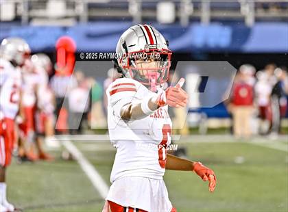 Thumbnail 3 in Lake Mary vs. Vero Beach (FHSAA 7A State Final) photogallery.