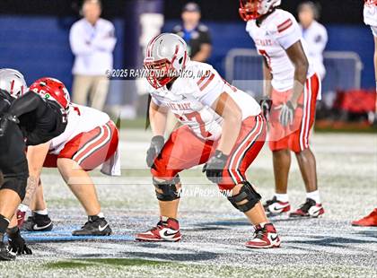 Thumbnail 2 in Lake Mary vs. Vero Beach (FHSAA 7A State Final) photogallery.
