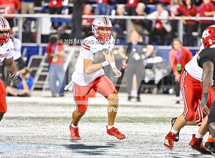 Thumbnail 2 in Lake Mary vs. Vero Beach (FHSAA 7A State Final) photogallery.