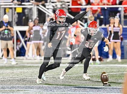 Thumbnail 2 in Lake Mary vs. Vero Beach (FHSAA 7A State Final) photogallery.