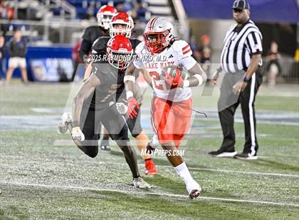 Thumbnail 1 in Lake Mary vs. Vero Beach (FHSAA 7A State Final) photogallery.