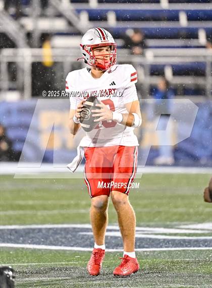 Thumbnail 1 in Lake Mary vs. Vero Beach (FHSAA 7A State Final) photogallery.