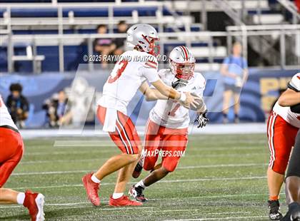 Thumbnail 3 in Lake Mary vs. Vero Beach (FHSAA 7A State Final) photogallery.