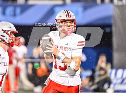 Thumbnail 3 in Lake Mary vs. Vero Beach (FHSAA 7A State Final) photogallery.