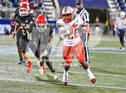 Thumbnail 3 in Lake Mary vs. Vero Beach (FHSAA 7A State Final) photogallery.