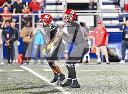 Thumbnail 3 in Lake Mary vs. Vero Beach (FHSAA 7A State Final) photogallery.