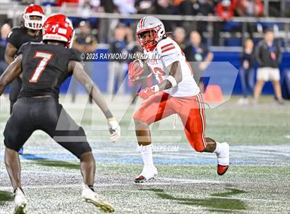 Thumbnail 3 in Lake Mary vs. Vero Beach (FHSAA 7A State Final) photogallery.