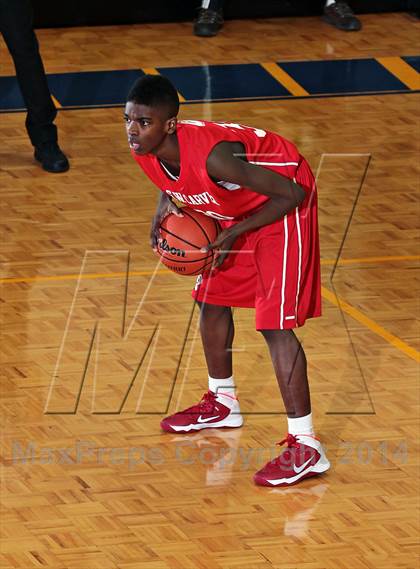 Thumbnail 1 in Claiborne vs Carver (Seymour Christmas Classic) photogallery.