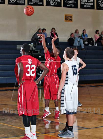 Thumbnail 2 in Claiborne vs Carver (Seymour Christmas Classic) photogallery.
