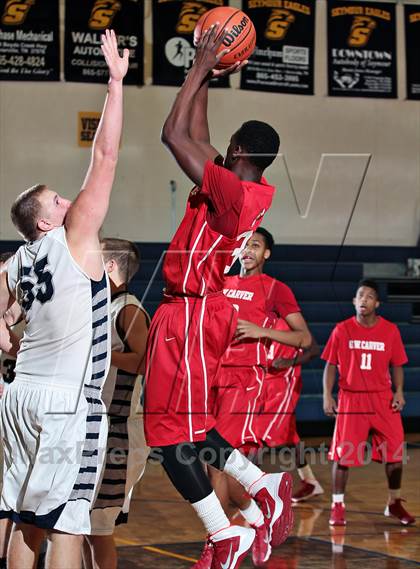 Thumbnail 1 in Claiborne vs Carver (Seymour Christmas Classic) photogallery.