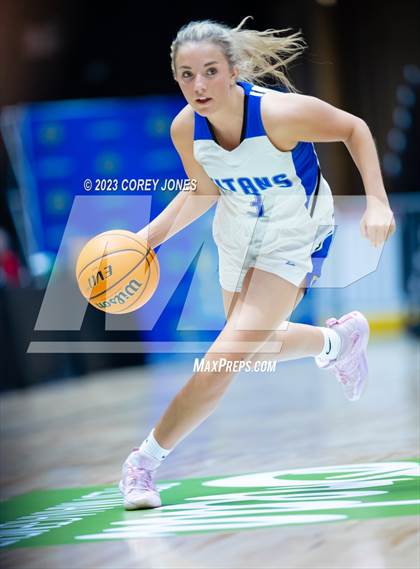 Thumbnail 2 in Clinch County vs Lake Oconee Academy (GHSA A Div State Championship) photogallery.