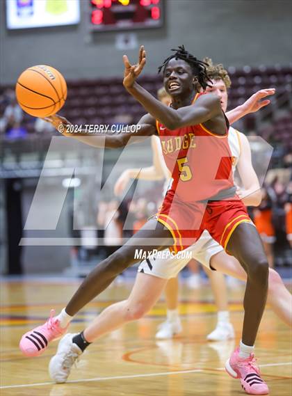 Thumbnail 2 in Judge Memorial Catholic vs. Ogden (UHSAA 3A Semifinal) photogallery.
