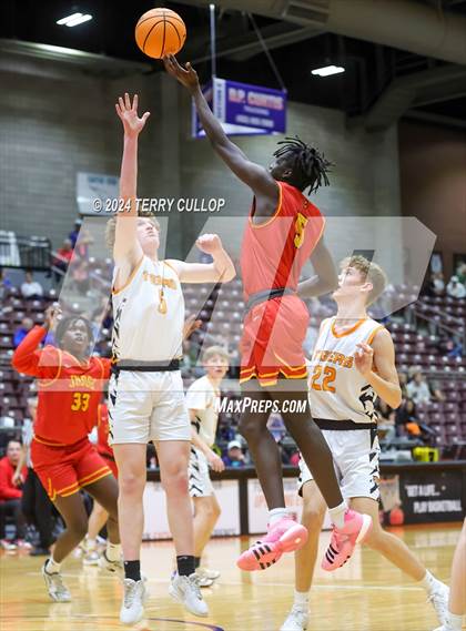 Thumbnail 3 in Judge Memorial Catholic vs. Ogden (UHSAA 3A Semifinal) photogallery.