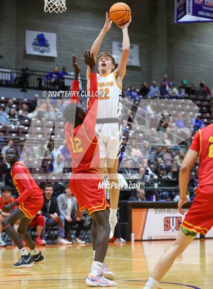 Thumbnail 2 in Judge Memorial Catholic vs. Ogden (UHSAA 3A Semifinal) photogallery.
