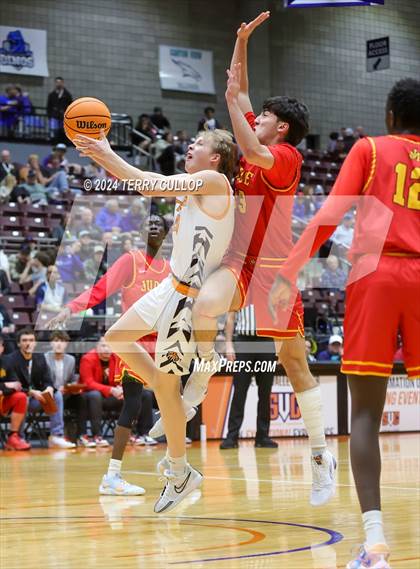 Thumbnail 3 in Judge Memorial Catholic vs. Ogden (UHSAA 3A Semifinal) photogallery.