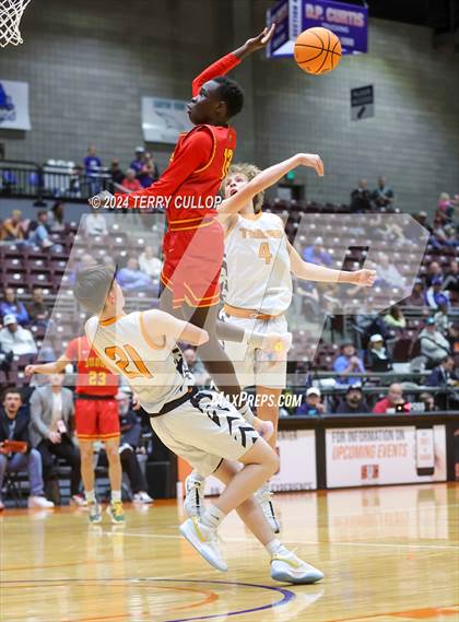Thumbnail 3 in Judge Memorial Catholic vs. Ogden (UHSAA 3A Semifinal) photogallery.