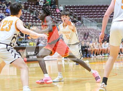 Thumbnail 3 in Judge Memorial Catholic vs. Ogden (UHSAA 3A Semifinal) photogallery.