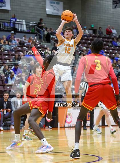 Thumbnail 2 in Judge Memorial Catholic vs. Ogden (UHSAA 3A Semifinal) photogallery.