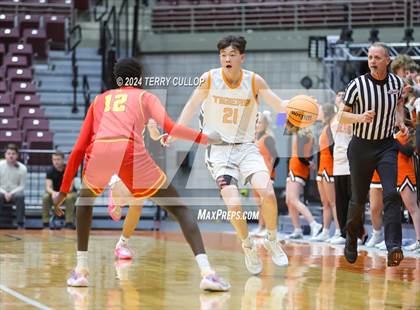 Thumbnail 1 in Judge Memorial Catholic vs. Ogden (UHSAA 3A Semifinal) photogallery.